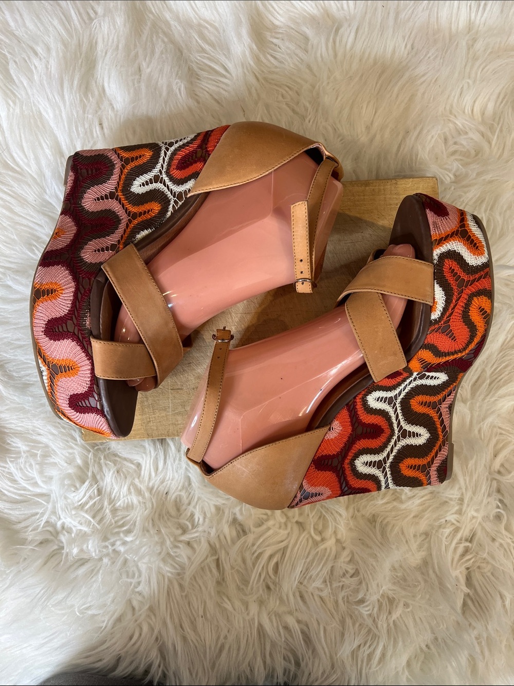 Jeffrey Campbell Bradshaw Platform Wedge Sandals - Picture 4 of 10